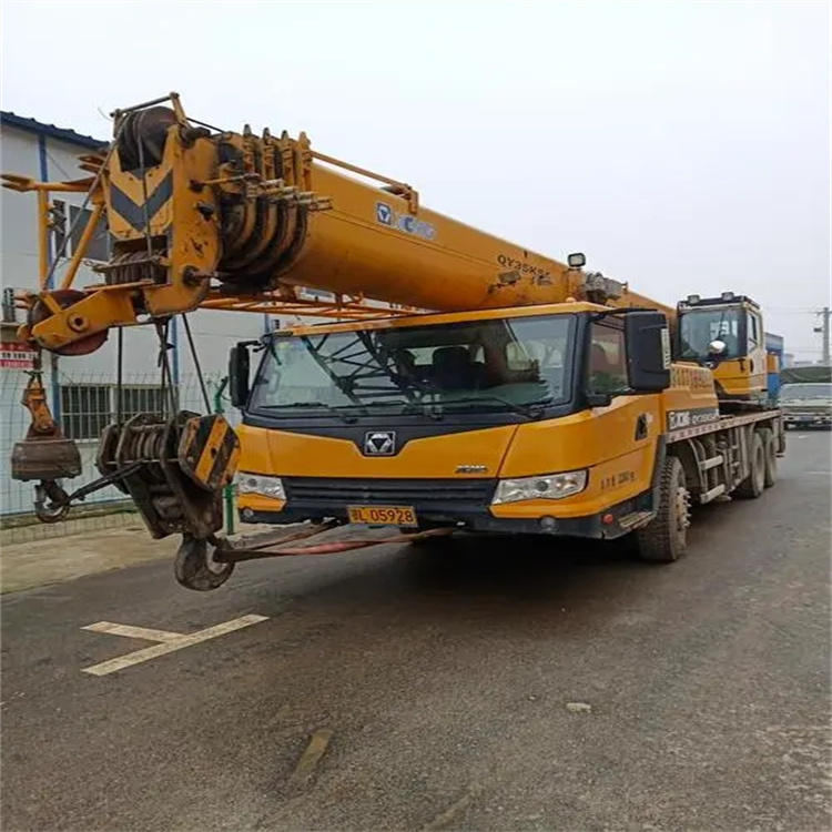 红安吊车出租保险：全面覆盖，安全无忧